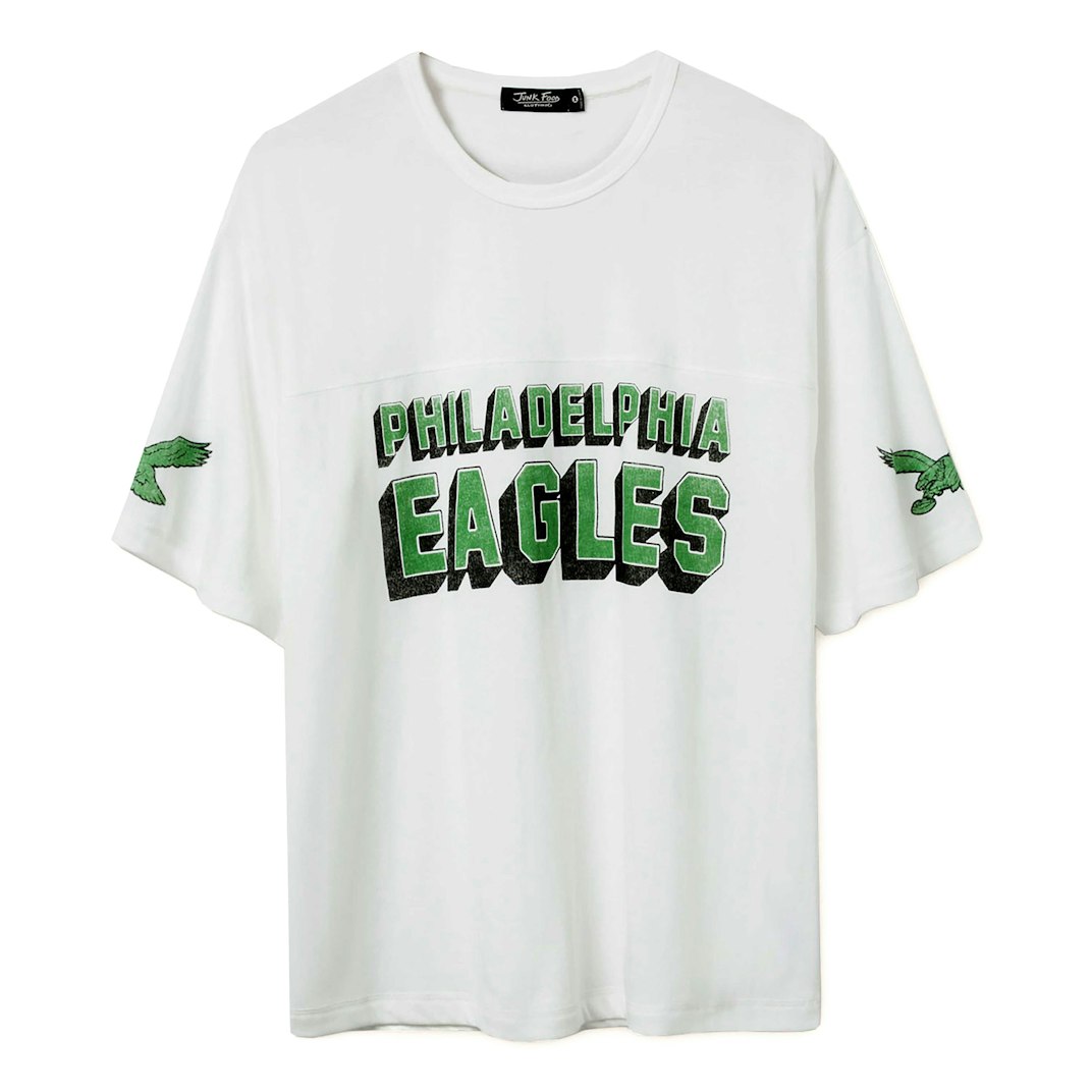 01_97417_Junk_Food_Clothing_Halfback_T-Shirt_Eagles_04_Product_on_White