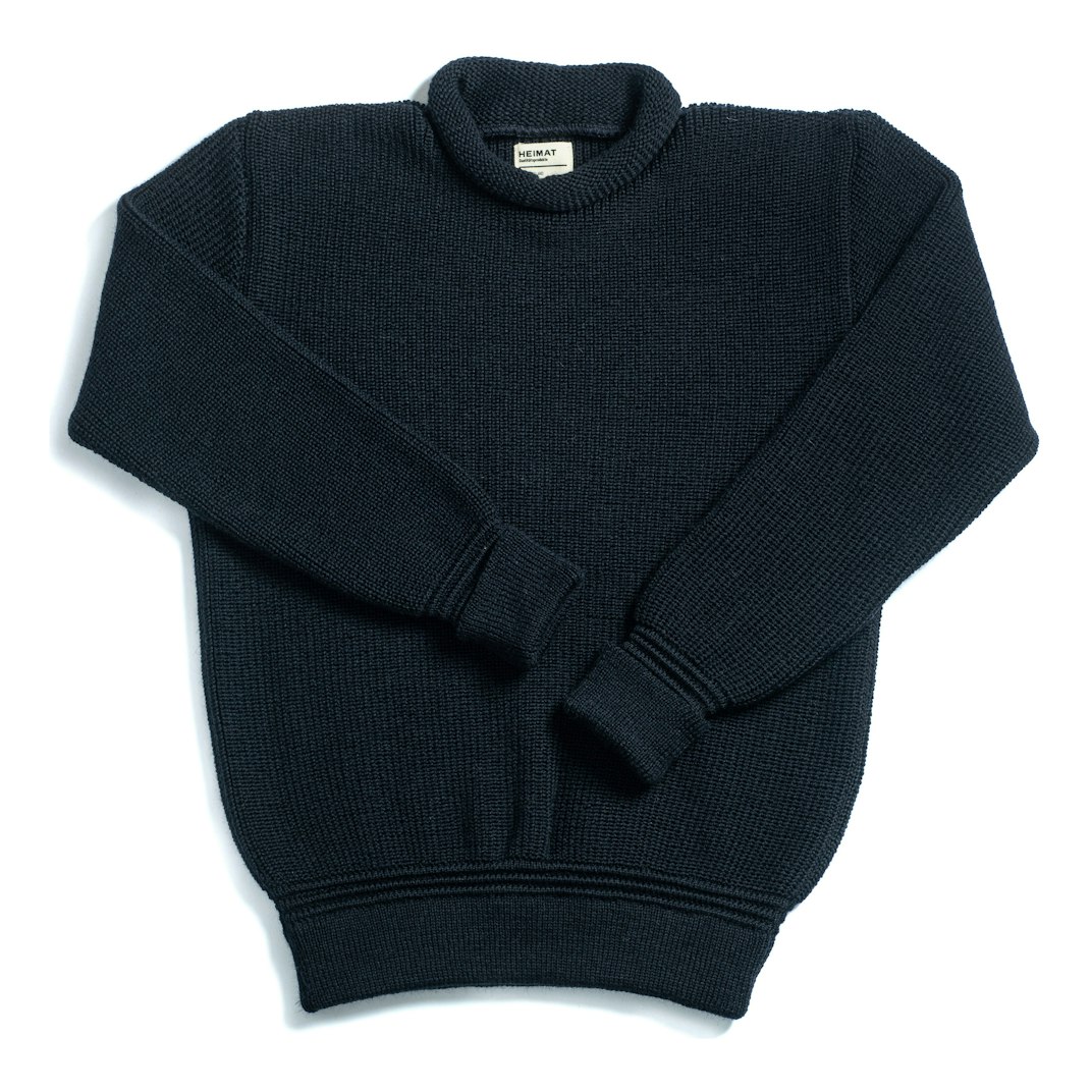 70325_Heimat_Mini_Rollkragen_Fisherman_Sweater_Ink_01_PDP_WEB