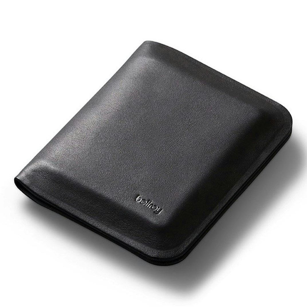 77088_Bellroy_Apex_Note_Sleeve_Raven_01_WEB