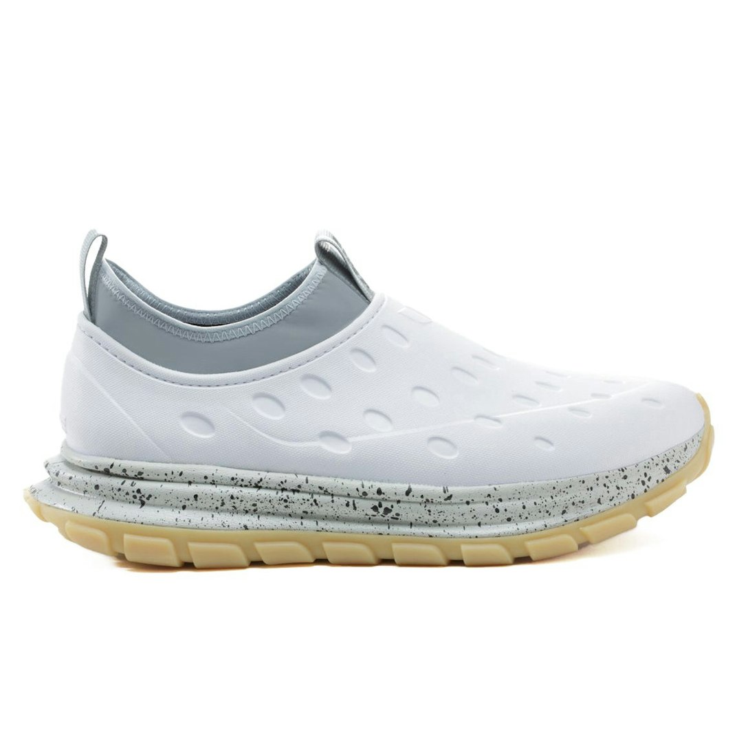 94505_Kane_Revive_AC_WhiteGum_01_Product_on_White