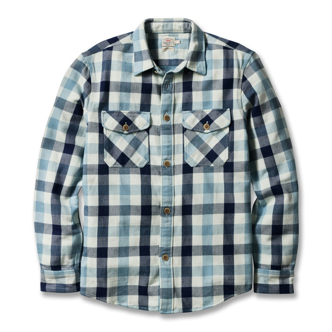 97099_Faherty_Brand_Indigo_Overshirt_Indigo_Island_Buffalo_01_Product_on_White
