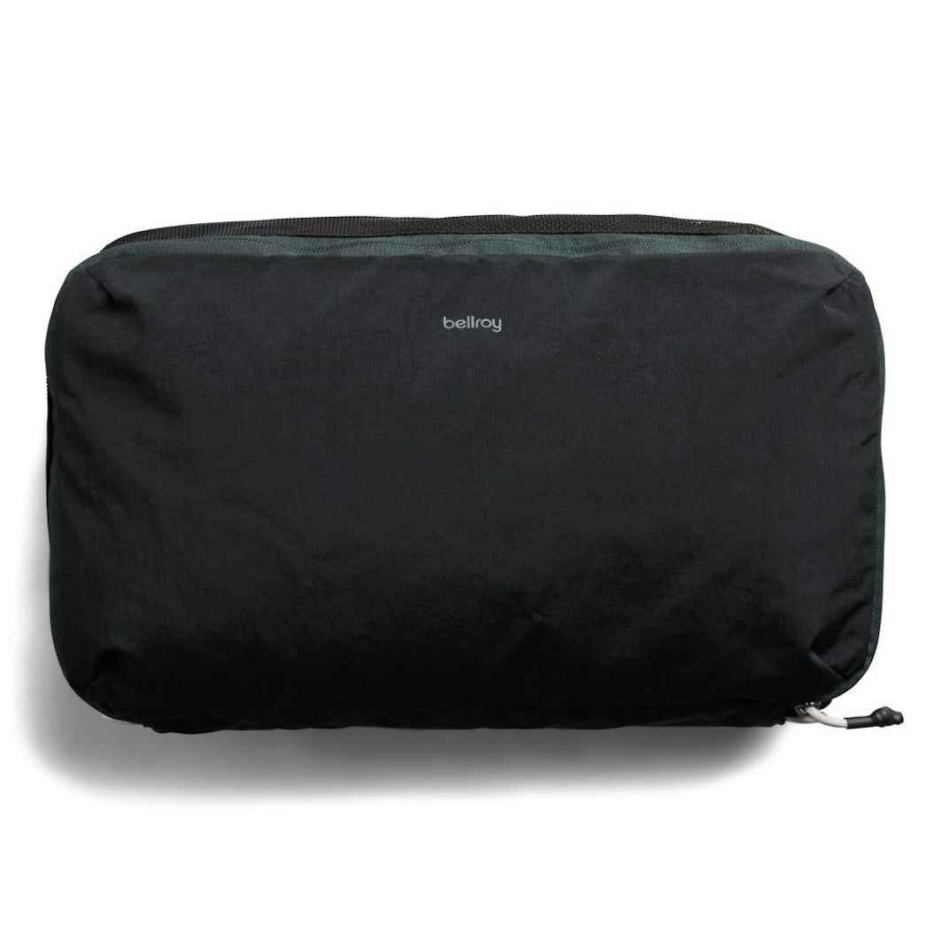 97479_Bellroy_Lite_Packing_Cube_12L_Black_01_Product_on_White