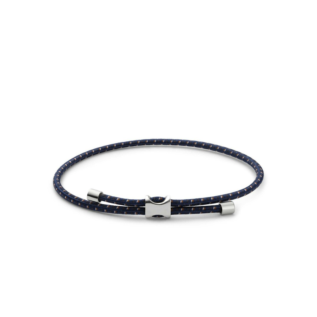 99326_Miansai_Orson_Pull_Bungee_Rope_Bracelet_Navy_01_Product_on_White